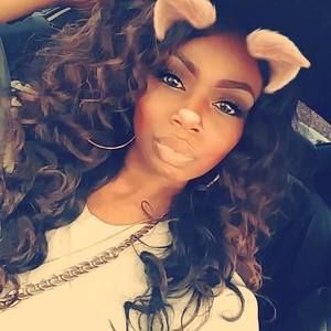 Meet your Posher, Ebony